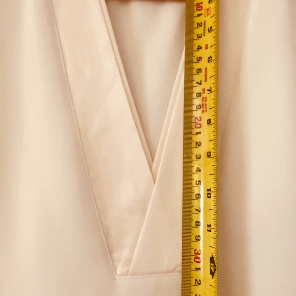 VINCE Ivory/Cream Sleeveless Tunic Blouse - Picture 10 of 13